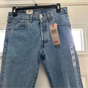 Levi’s Jeans 501’s button fly 28x32